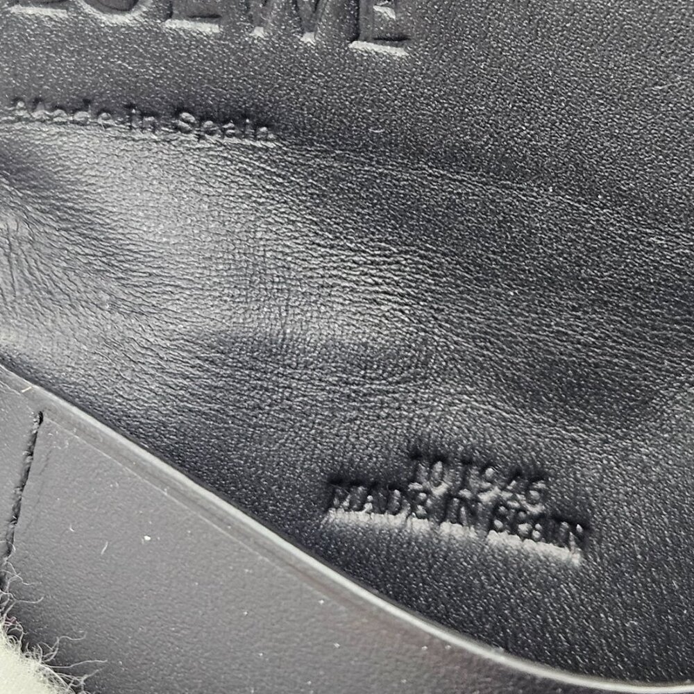 Loewe  Heel Pouch Mini Shoulder Bag - Picture 14 of 17